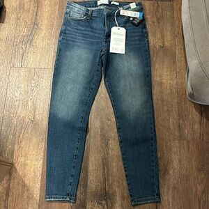 3/$20 Women’s jeans
